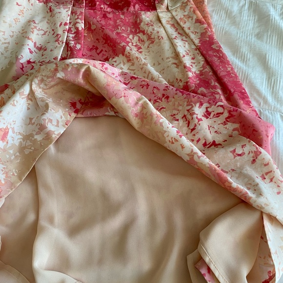 Ann Taylor - Loft Dress 👗 in Stunning Pink Florals and Tan Colors🌸🌸Super Soft - Picture 10 of 12